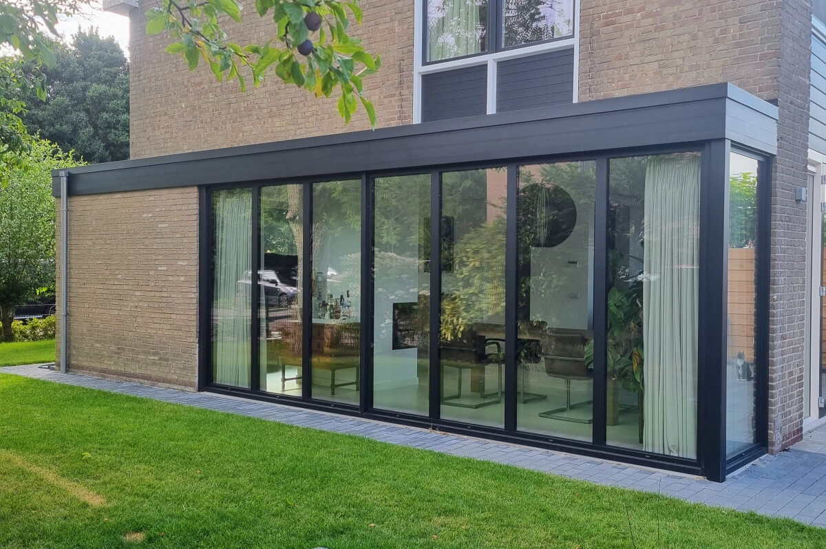 Aanbouw aan de zijkant van het huis | E.R.D.O Serre